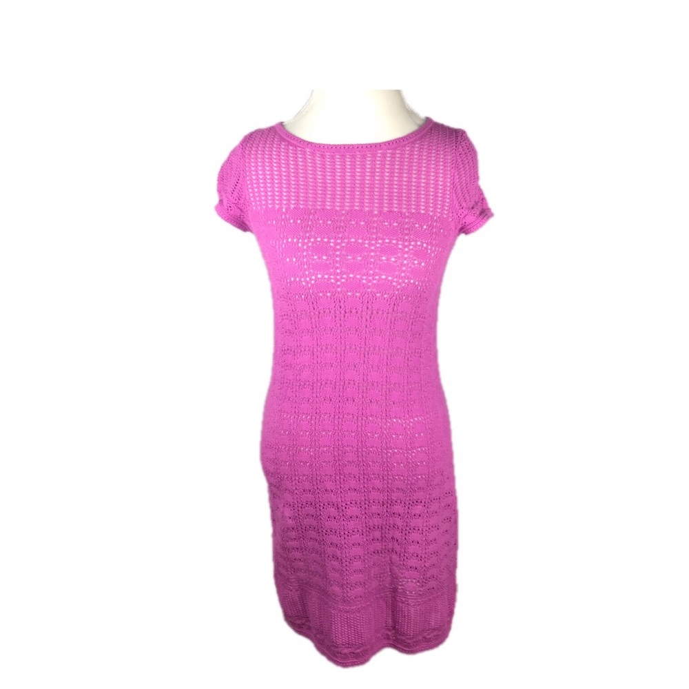 Lily Pulitzer Pink Crochet Dress w/ Keyhole Back. - Picture 2 of 8